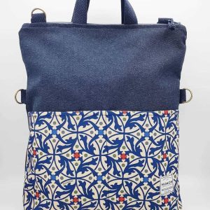 Bolso-mochila azul con bolsillo modernista